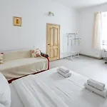 شقة тиха в центрі إلفيف