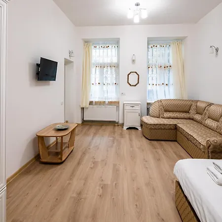 тиха в центрі 公寓 利沃夫